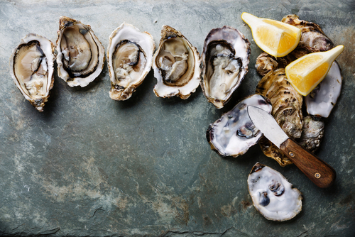 Cook Like A Pro: Oyster Shucking Classes at Blue Island Oyster Bar and&nbsp;Seafood